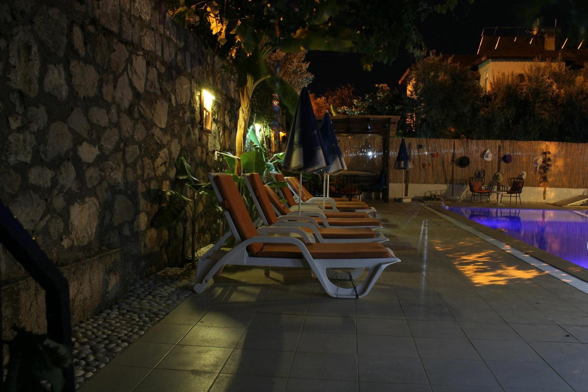 Sarihan Apart Otel Олудениз Екстериор снимка