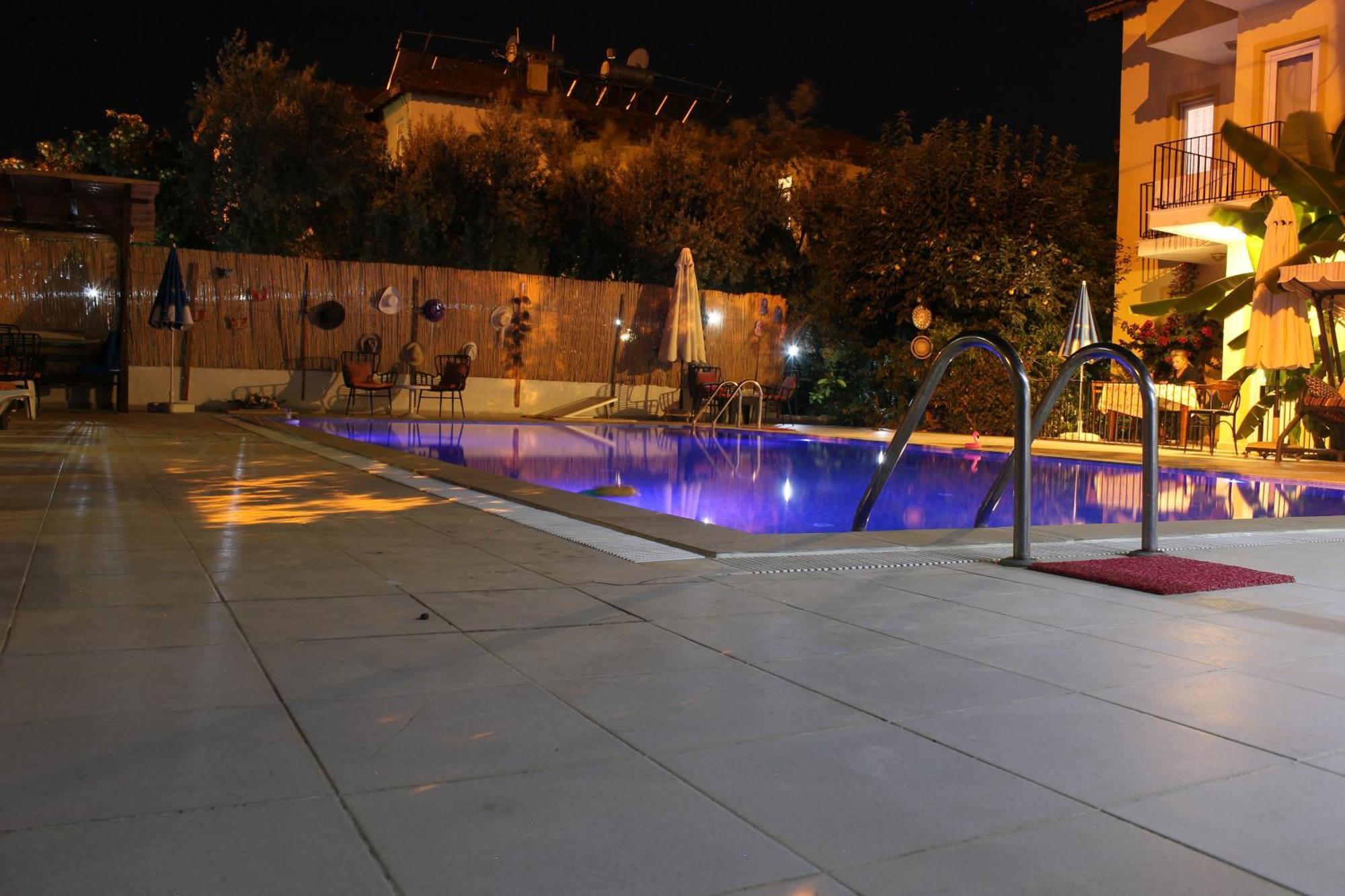 Sarihan Apart Otel Олудениз Екстериор снимка