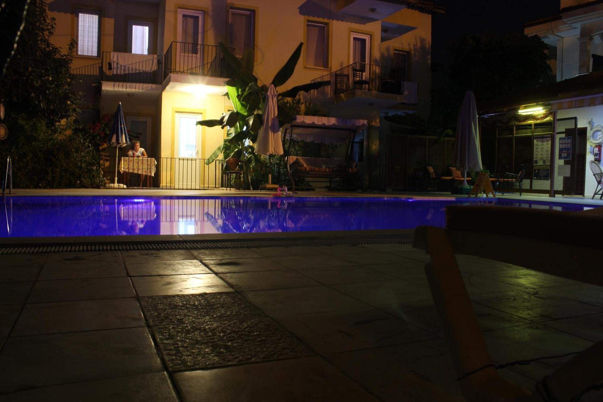 Sarihan Apart Otel Олудениз Екстериор снимка